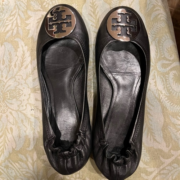 Tory Burch Classic Reva Flat Black - Picture 1 of 6